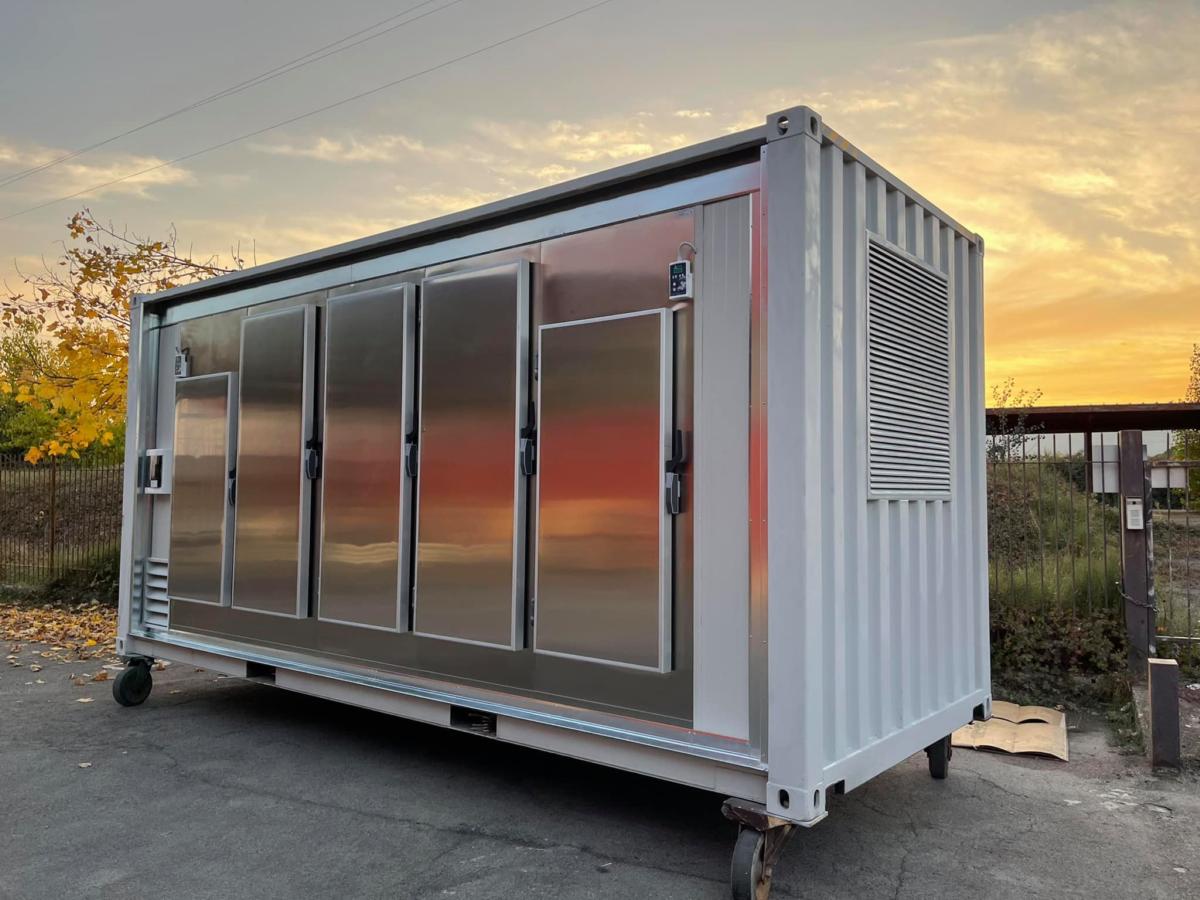 Refrigerated containers morgue